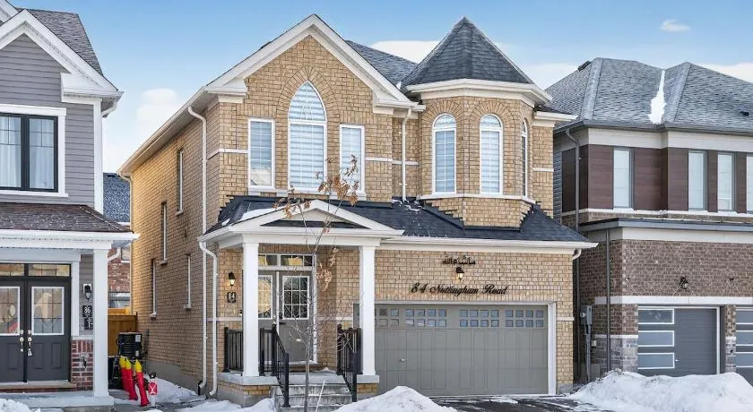 Spacious 4BR Family Home - Sleeps 10 - EV Charger - Image 1