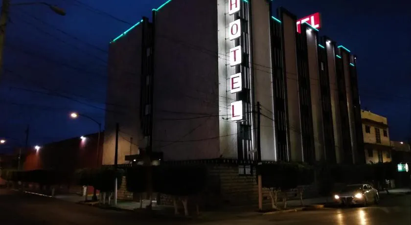 Hotel Duque - Image 1