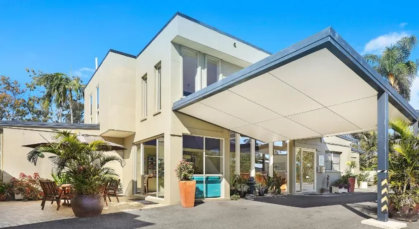 Caboolture Riverlakes Boutique Motel - Image 1
