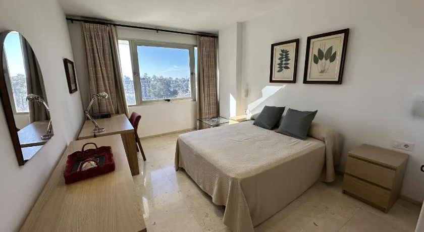 Estupendo apartamento junto a Plaza de España - Image 1