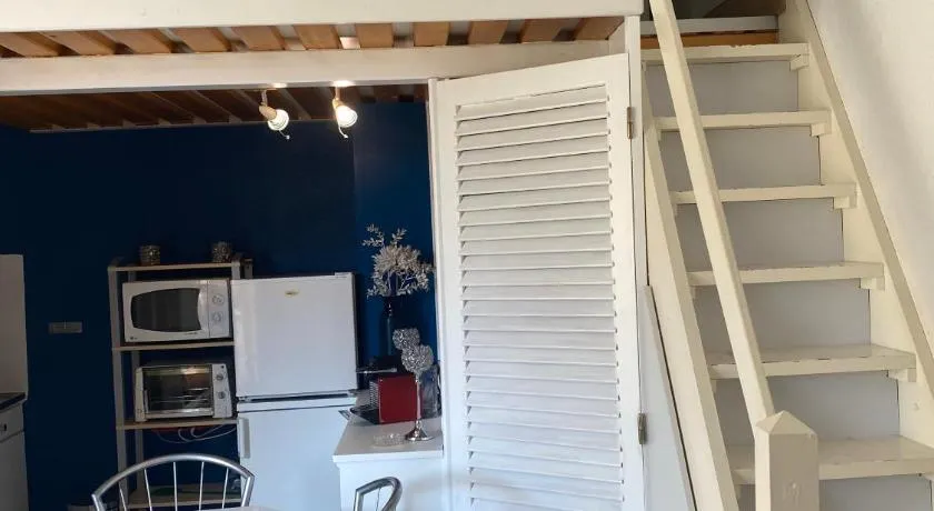 Joli appartement mezzanine avec parking et wifi La Roquille - Image 1