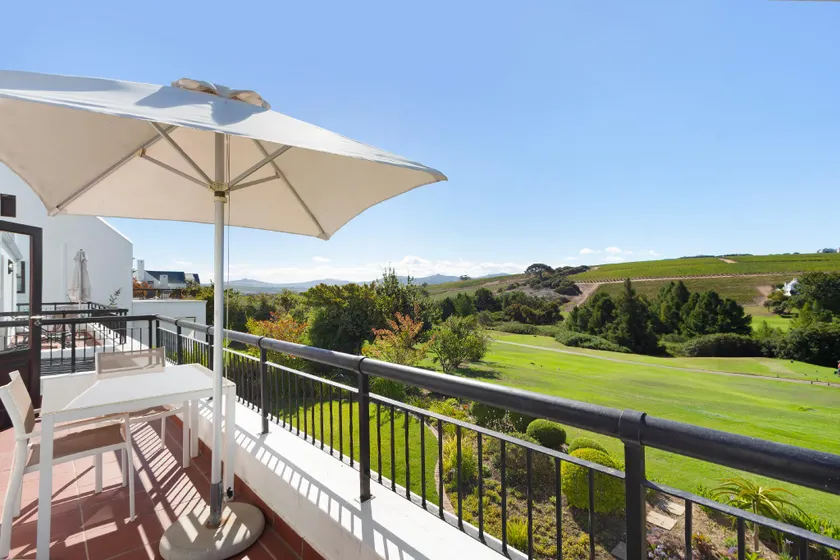 Winelands Golf Lodges 8 - Image 1