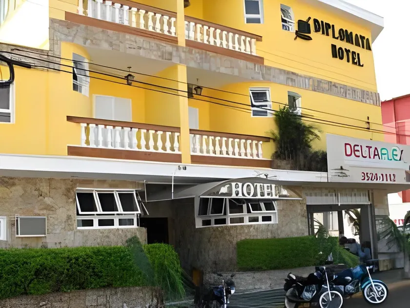 Diplomata Hotel - Image 1