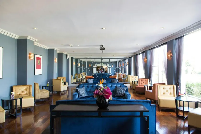 The Sandymount Hotel - Image 1