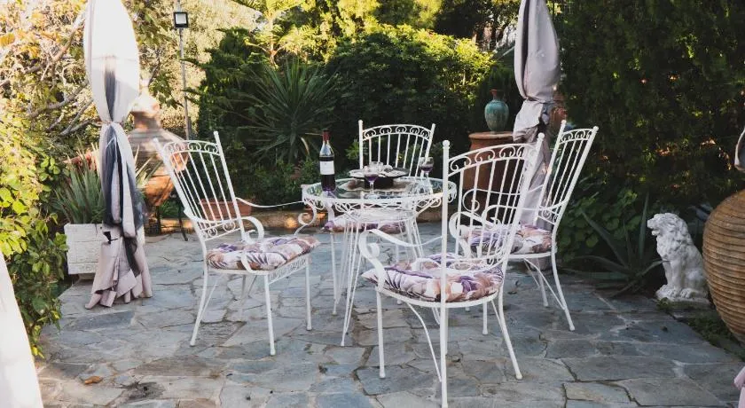 Stratigato Garden Getaway near Chios Town - Image 1