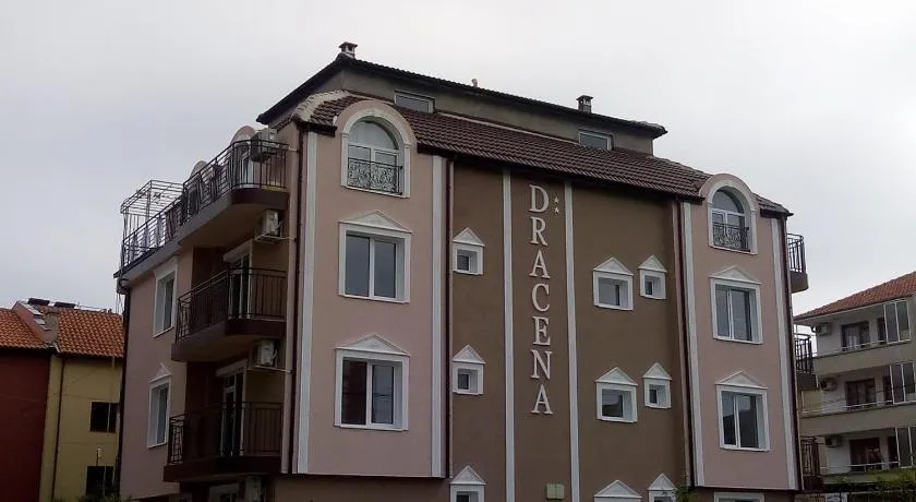 Dracena Guesthouse - Image 1