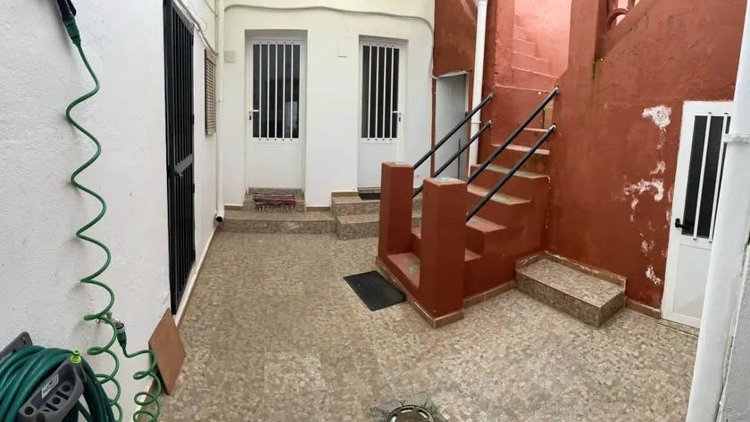 Alojamiento Orellana - Image 1