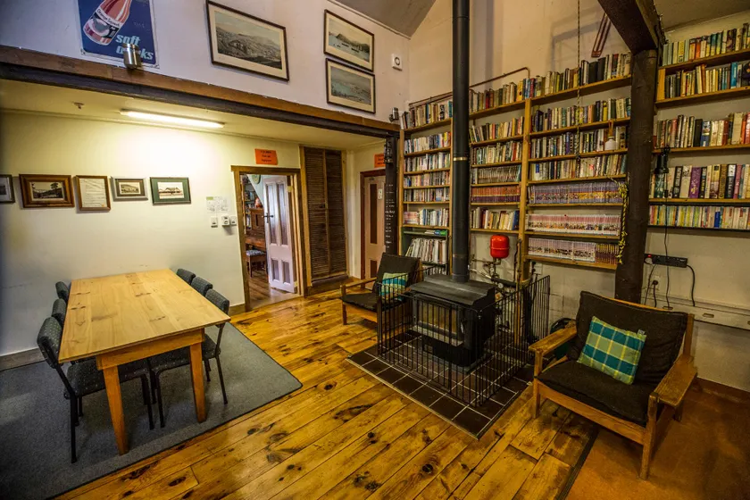 Smylies Accommodation YHA - Image 1