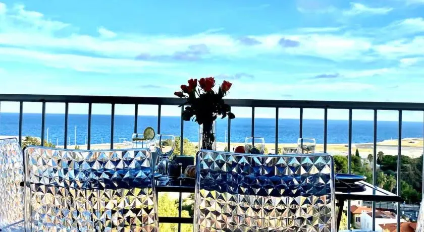 Panoramic Sea View - Terrace - Air Conditioning - 2 Bedrooms - Wifi - Kitchen - Tram - Image 1