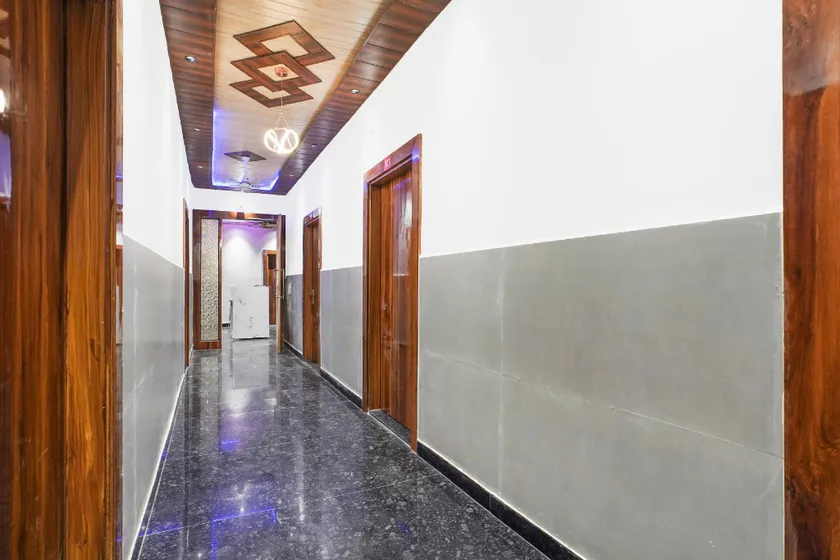 Hotel O HANNU HOTEL Panipat Junction - Image 1