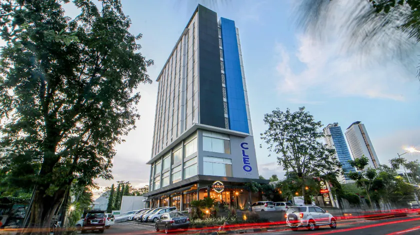 Cleo Hotel Jemursari Surabaya - Image 1