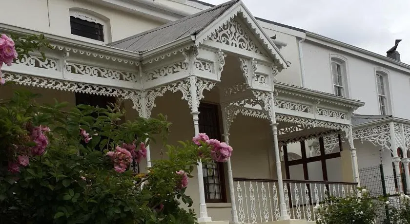 House On Plein - Image 1