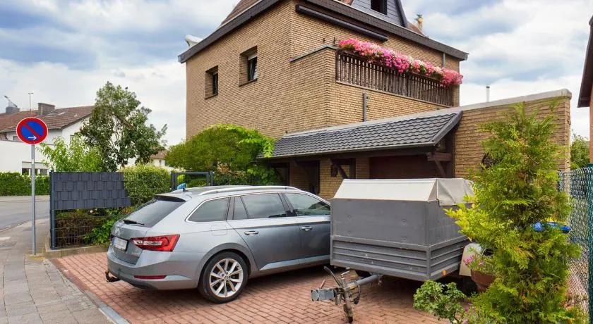 House Felecia - Phantasialand, Therme Euskirchen, Eifel-Region - Image 1