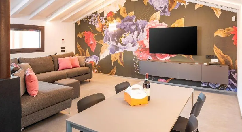 Blumen Apartment - Image 1