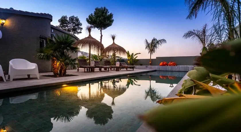 Boutique Villa Moraira, private luxe villa with views all at one level 1000m2, heated pool & jacuzzi WIFI close to center Moraira - Image 1