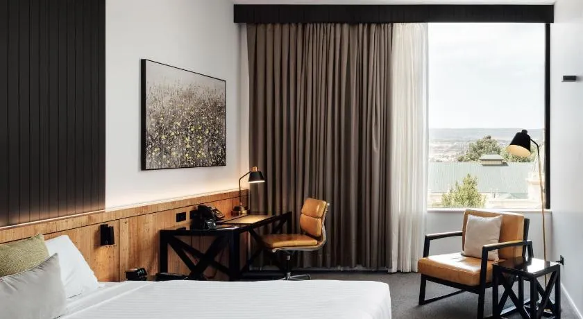 Hotel Verge Launceston - Image 1