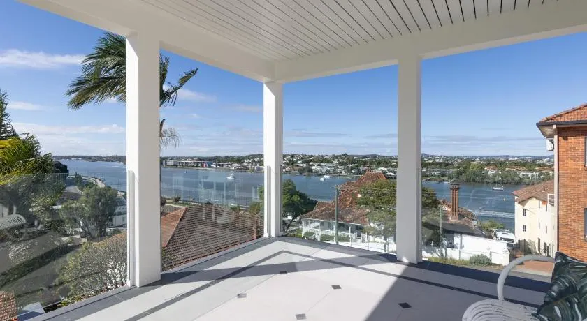 Brisbane Hamilton Hill With Panorama View - Image 1