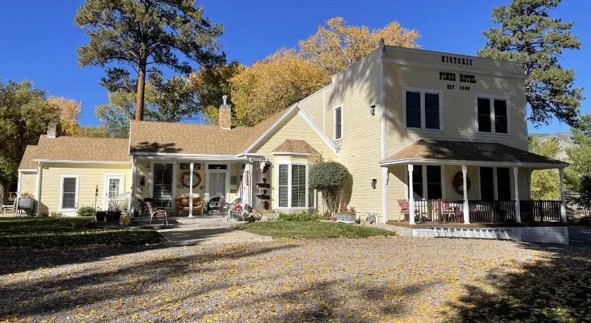 Moore's Old Pine Inn - Image 1