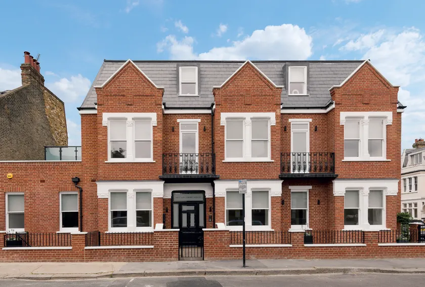 Fulham Hestercombe House by Viridian Apartments - Image 1