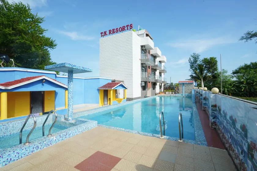 TN RESORTS - Image 1