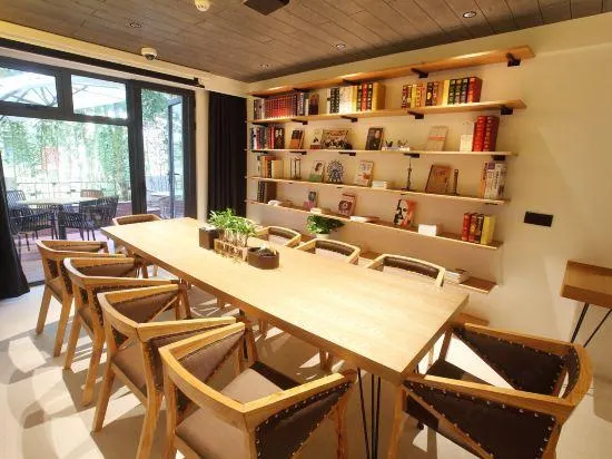 Green In Hotels (Shanghai Xincun Road Tongji Hospital) - Image 1