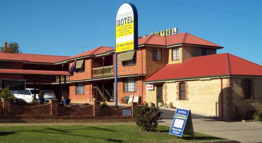 Poet's Recall Motel - Image 1