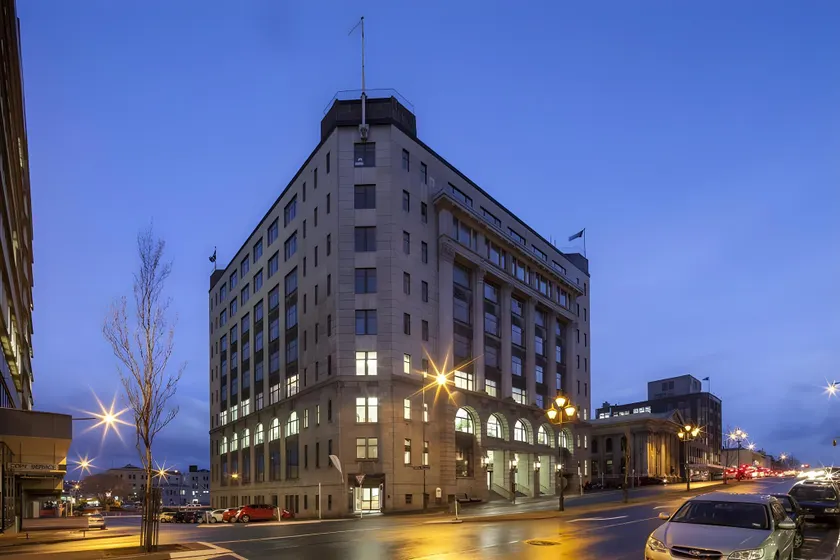 Distinction Dunedin Hotel - Image 1
