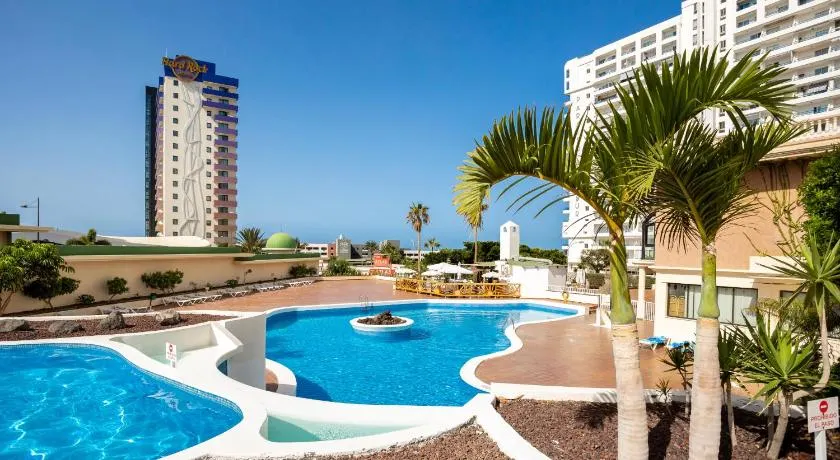 Paradise Flat near Hard Rock with pool - Image 1