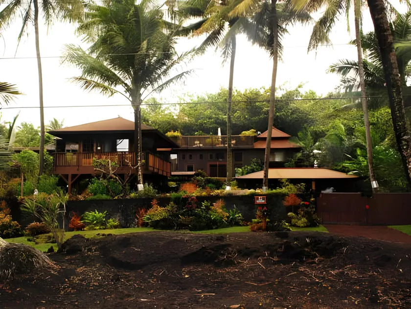 The Bali House and Cottage at Kehena Beach Hawaii - Image 1