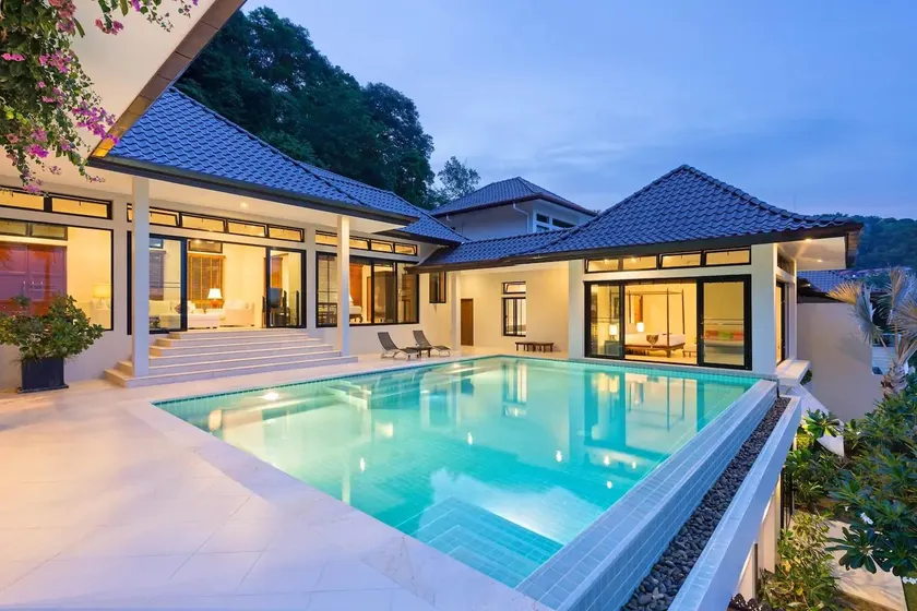 Beach Front Luxury Villa Hai Leng - Image 1