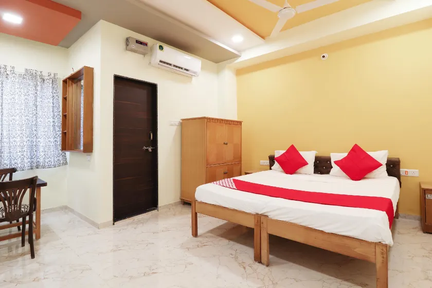 CAPITAL O 70345 Shiva Shankar Boarding And Lodging - Image 1