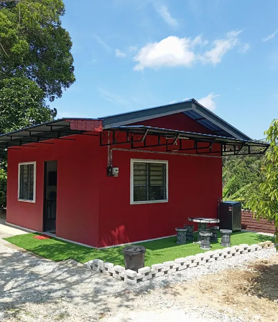 Rumah Kebun / Tiny House in the Garden - Image 1