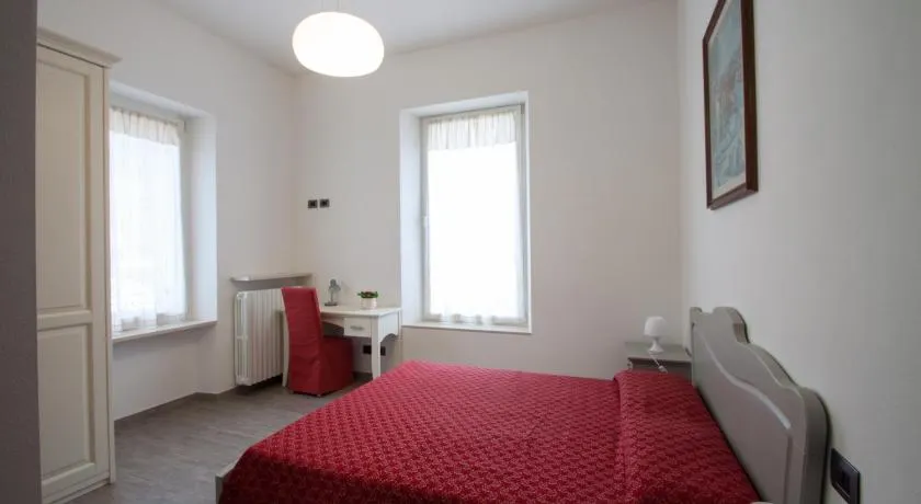 Palazzo di Primavera Guest House - Image 1