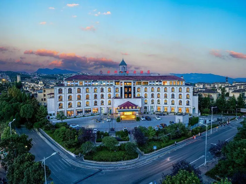 Zhongke Yiyun Hotel - Image 1