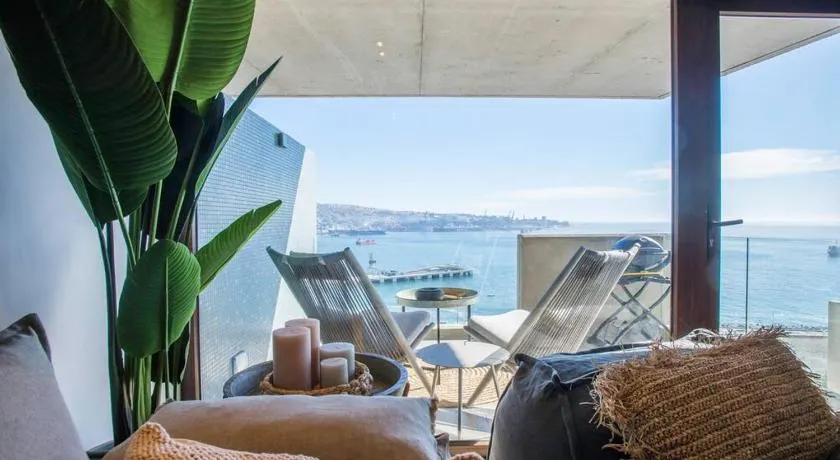 Espectacular departamento con vista al mar en Mirador Barón Valparaíso - Image 1