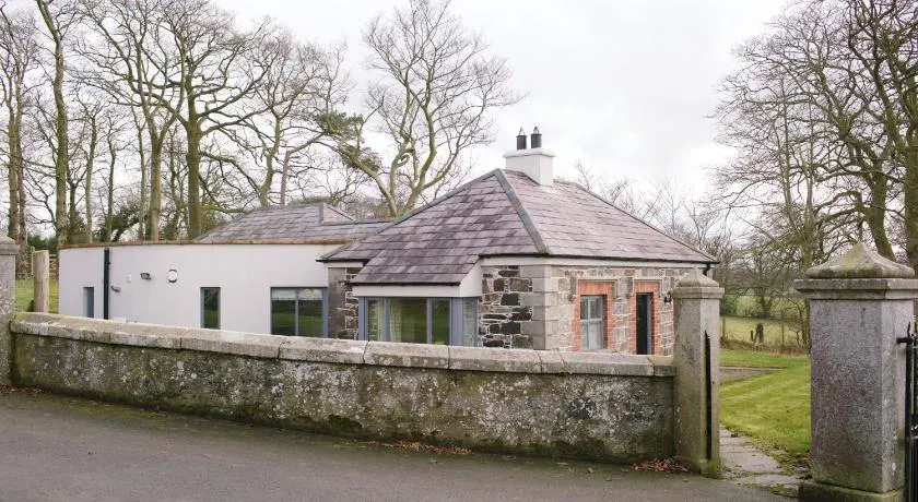 Scion Hill Gate Lodge - Image 1