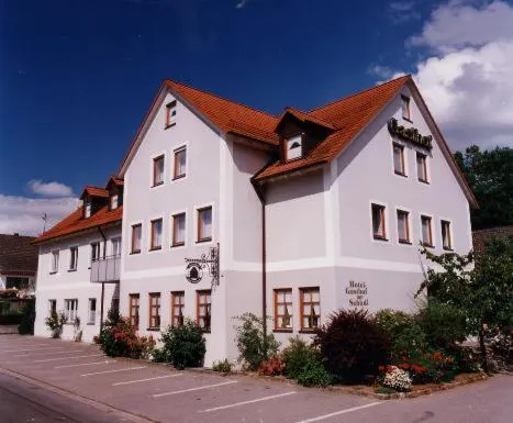 Hotel Gasthof am Schloß - Image 1