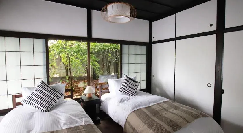 Yamaguchi House Annex, Private House with Onsen - Image 1