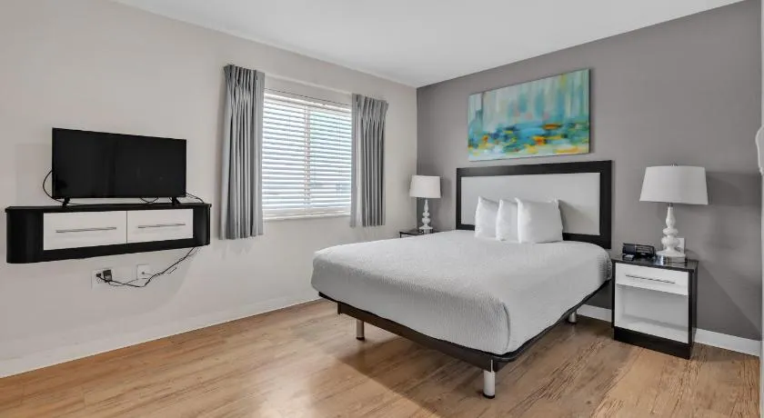 Simplicity At the Rim 1416 I Comfy 2 Bed 2 Bath - Image 1