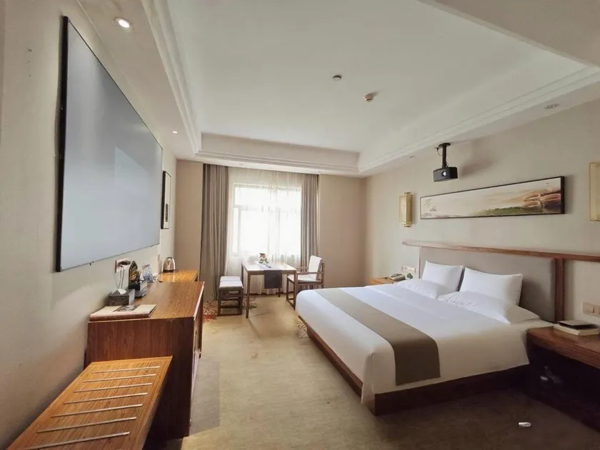 Tea Source Hotel - Image 1