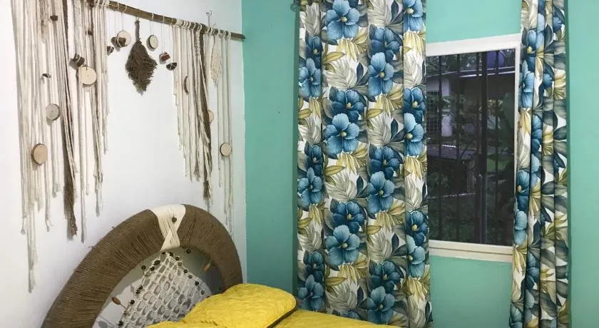 Soursop Hostel - Image 1