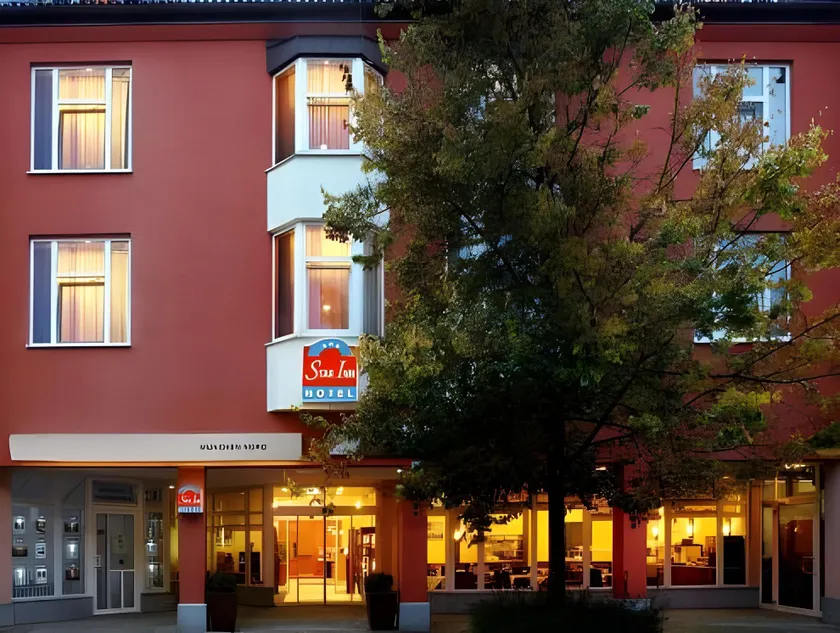 1, 2, sleep Boardinghouse Unterschleißheim Zentrum - Image 1