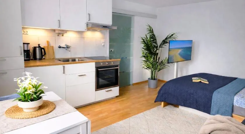 Quiet & Modern Studio near Tram & River Lech - Image 1
