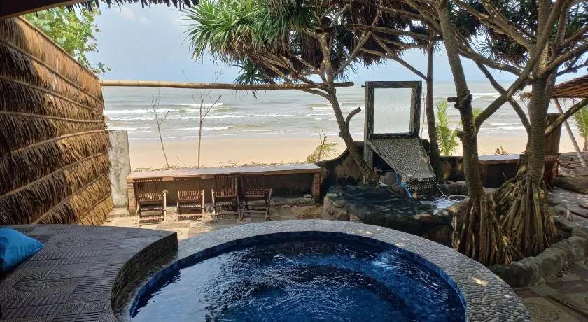 Omah Laut Bondo Jepara - by the beach, direct view of the sea, great base for water sports - Image 1