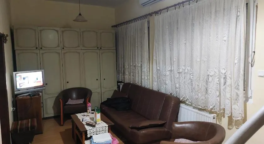 Privatni smestaj Apartman Ristovic preko puta poste 02 - Image 1