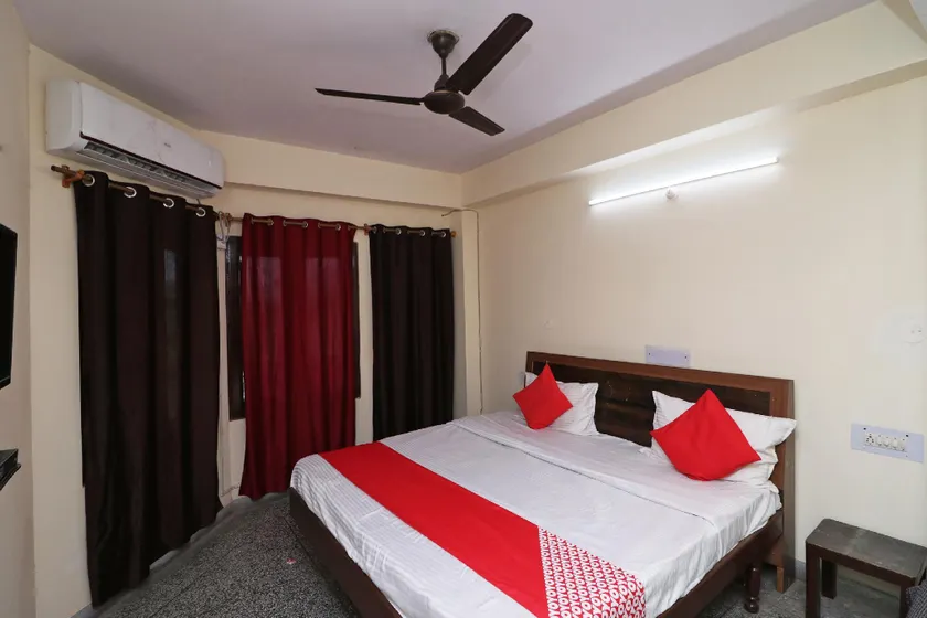OYO 37523 Swagat Hotel - Image 1