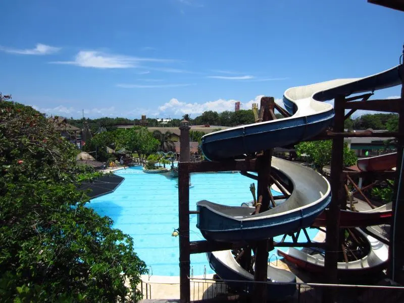 Caribbean Waterpark & Resotel - Image 1
