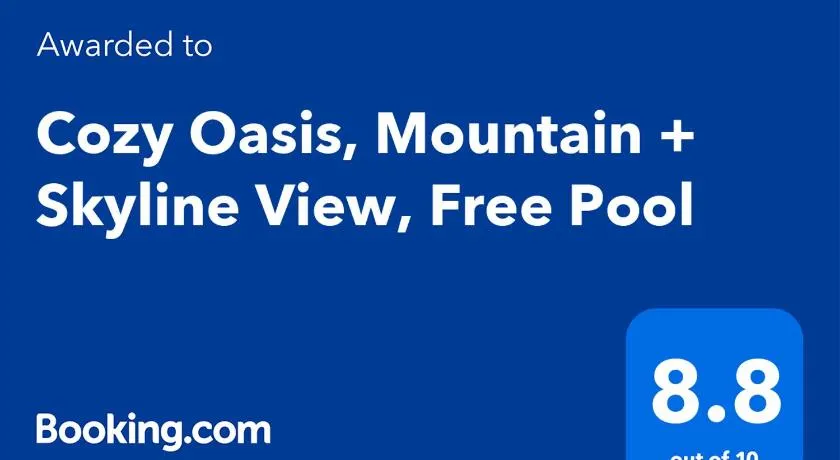Cozy Oasis, Mountain + Skyline View, Free Pool - Image 1