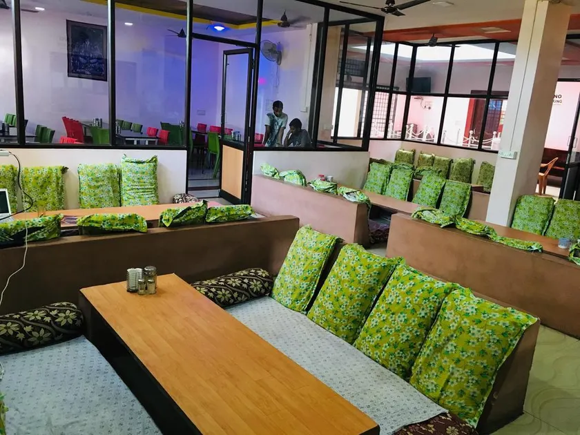 Hotel Varsha Hampi - Image 1