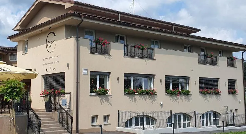 Gostilna s prenočišči Pri Janezu - Image 1
